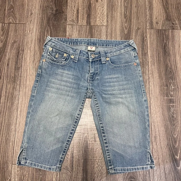 True Religion Shorts Women 28 Blue Denim Julie Bermuda Knee Length USA - Picture 2 of 7